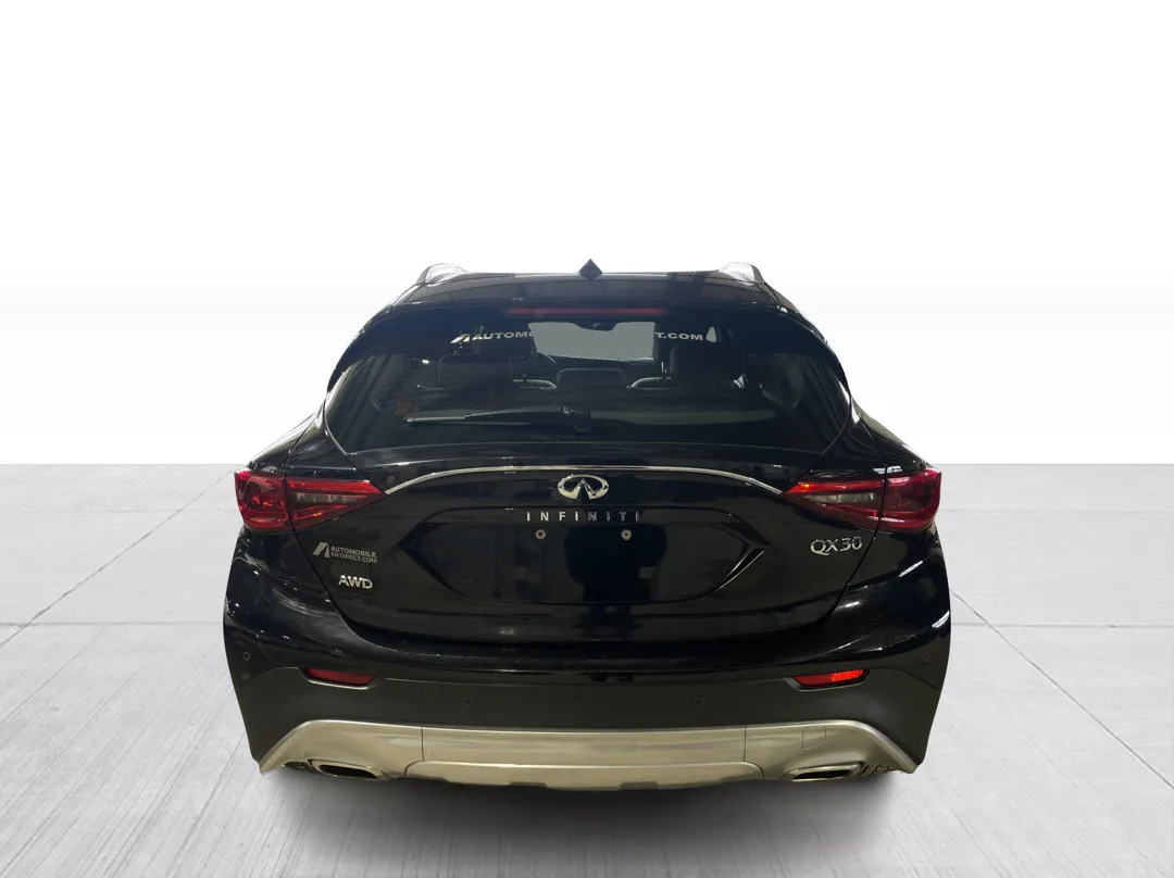 2018 INFINITI QX30 — photo 6