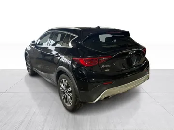 2018 INFINITI QX30 - image 6