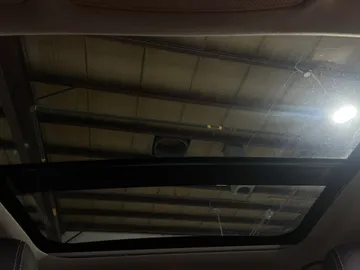 2018 INFINITI QX30 - image 12