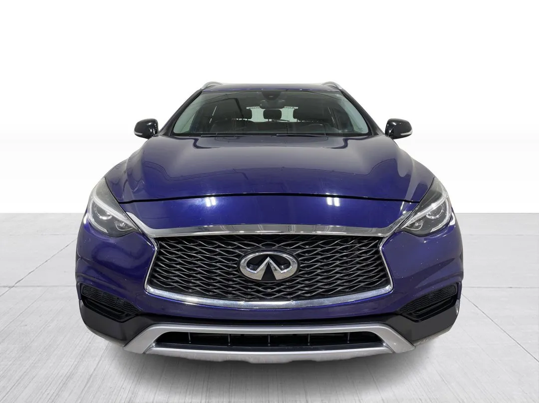 2018 INFINITI QX30 — photo 6