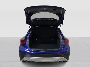 2018 INFINITI QX30 - image 12