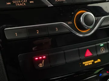2018 INFINITI QX30 - image 20
