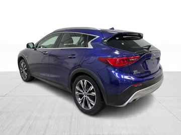 2018 INFINITI QX30 - image 10