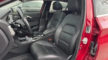 2018 INFINITI QX30 - image 8