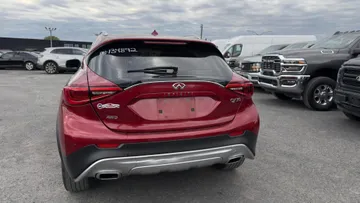 2018 INFINITI QX30 - image 6