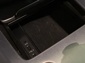 2017 Audi TT - image 27