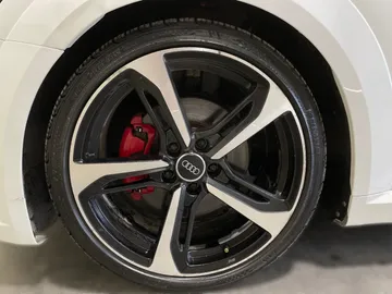 2017 Audi TT - image 6