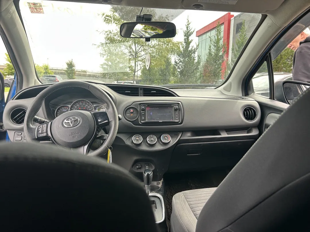 Toyota Yaris SE 2015, photo 8
