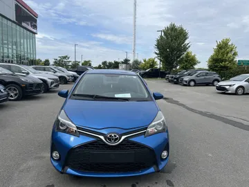 2015 Toyota Yaris - image 2