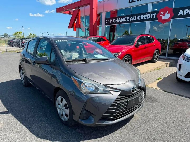 2018 Toyota Yaris Hatchback - image principale