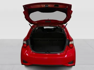 2018 Toyota Yaris - image 12