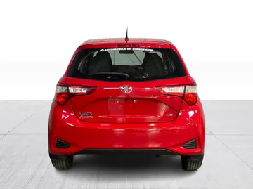 2018 Toyota Yaris - image 7