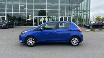 2018 Toyota Yaris Hatchback - image 4
