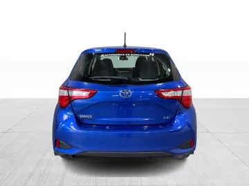 2018 Toyota Yaris - image 11