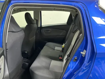 2018 Toyota Yaris - image 14