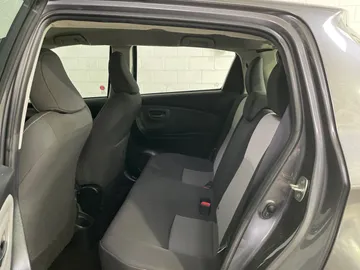2018 Toyota Yaris - image 14
