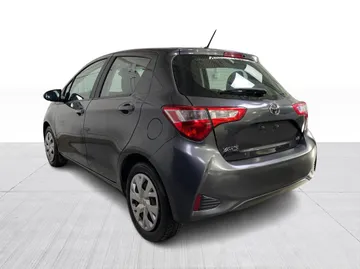 2018 Toyota Yaris - image 10
