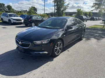 2019 Buick Regal Sportback - image 3