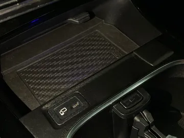 2020 Mercedes-Benz A-Class - image 27