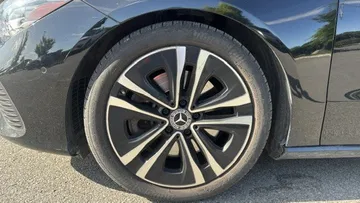 2025 Mercedes-Benz CLA - image 7
