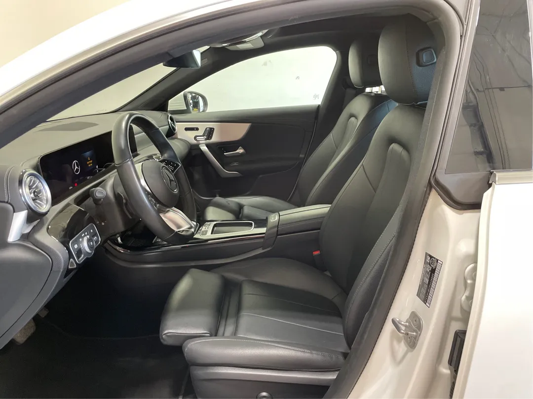 2025 Mercedes-Benz CLA — photo 3