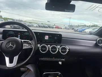 2022 Mercedes-Benz CLA - image 11