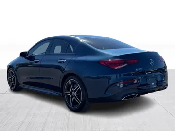2022 Mercedes-Benz CLA - image 11