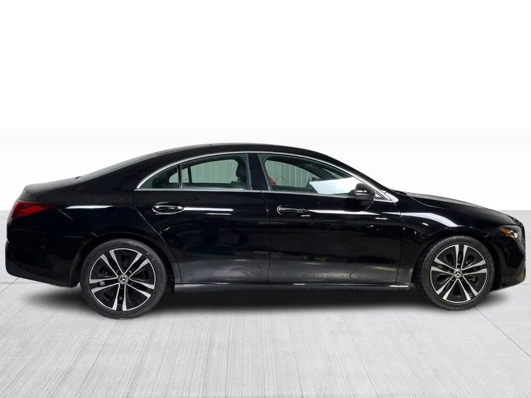 2025 Mercedes-Benz CLA — photo 2
