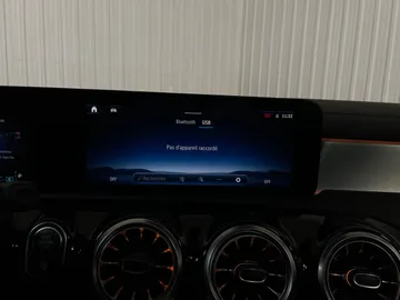 2025 Mercedes-Benz CLA - image 8