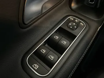 2025 Mercedes-Benz CLA - image 27