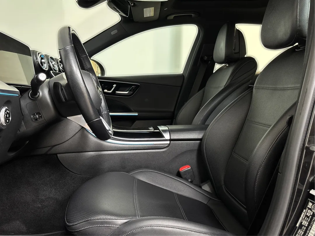 2023 Mercedes-Benz C-Class — photo 3