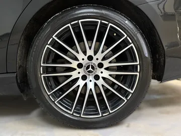2023 Mercedes-Benz C-Class - image 7