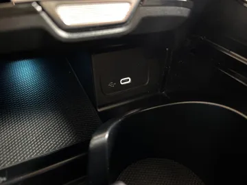 2023 Mercedes-Benz C-Class - image 29