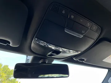 2020 Mercedes-Benz C-Class - image 31