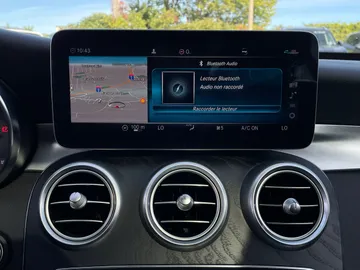 2020 Mercedes-Benz C-Class - image 27