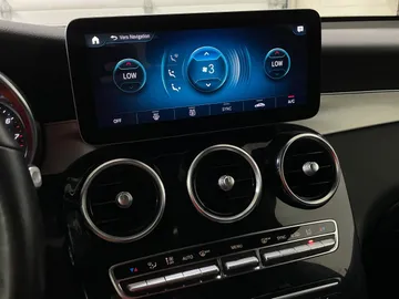 2021 Mercedes-Benz GLC - image 22