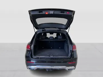 2021 Mercedes-Benz GLC - image 14