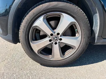 2020 Mercedes-Benz GLC - image 10