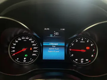 2020 Mercedes-Benz GLC - image 17