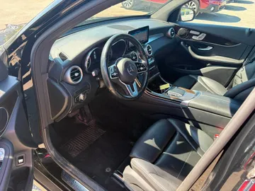 2020 Mercedes-Benz GLC - image 8