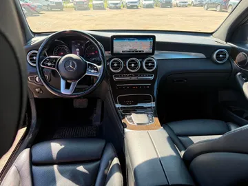 2020 Mercedes-Benz GLC - image 9