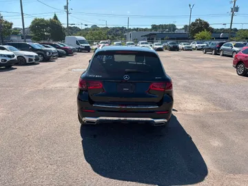 2020 Mercedes-Benz GLC - image 7