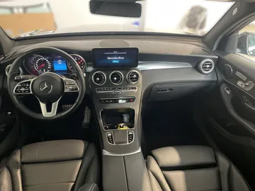 2022 Mercedes-Benz GLC - image 15
