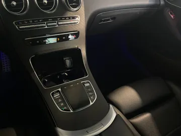 2022 Mercedes-Benz GLC - image 25
