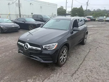 2022 Mercedes-Benz GLC - image 3