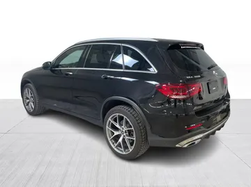 2022 Mercedes-Benz GLC - image 10