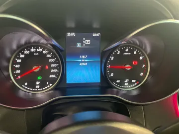 2022 Mercedes-Benz GLC - image 17