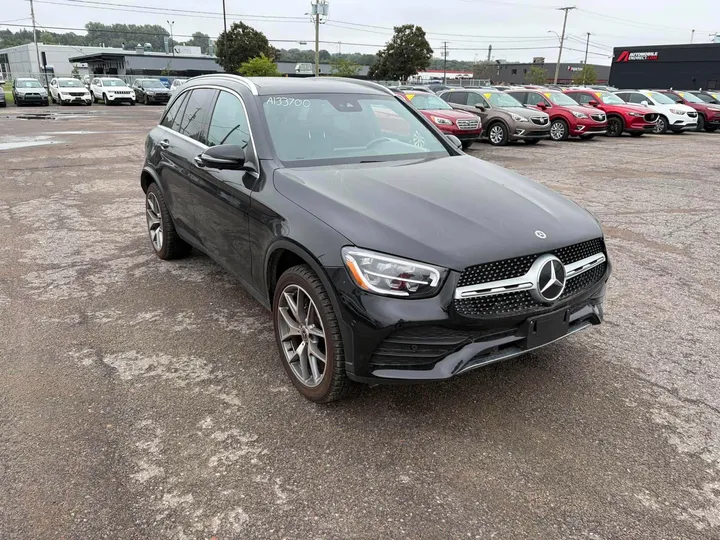 2022 Mercedes-Benz GLC
