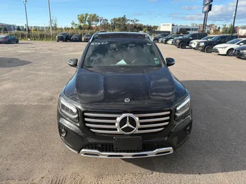 2024 Mercedes-Benz GLB - image 2