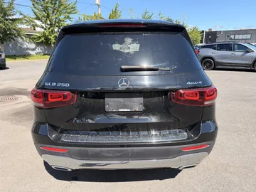 2020 Mercedes-Benz GLB - image 6